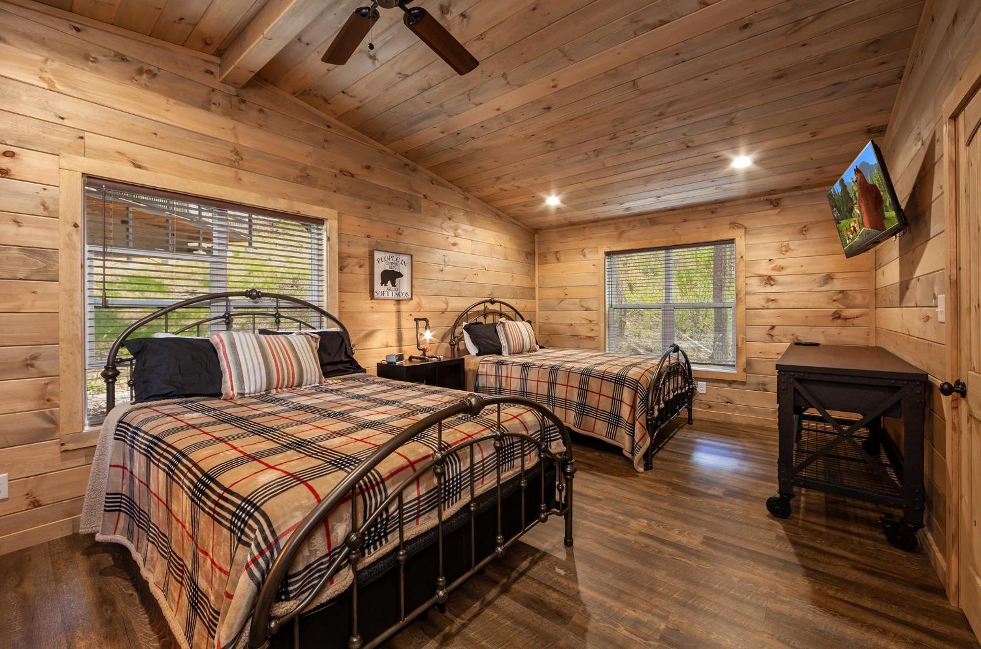 Creekside Manor Too Cabin Gatlinburg Exterior photo