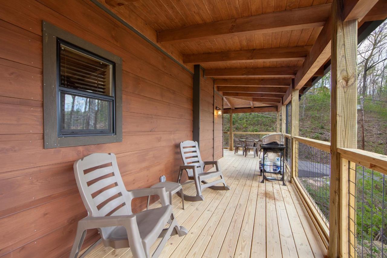 Creekside Manor Too Cabin Gatlinburg Exterior photo